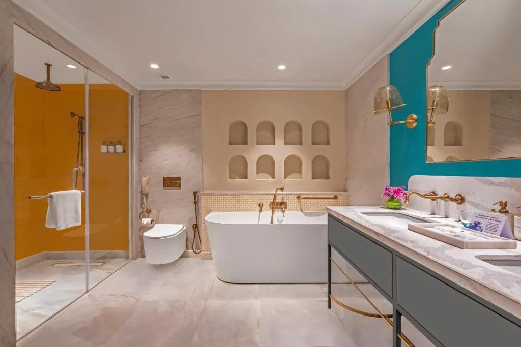 Hotels in Rishikesh with Bathtub