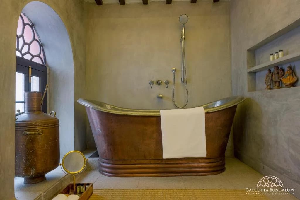 Hotels in Kolkata with Bathtub