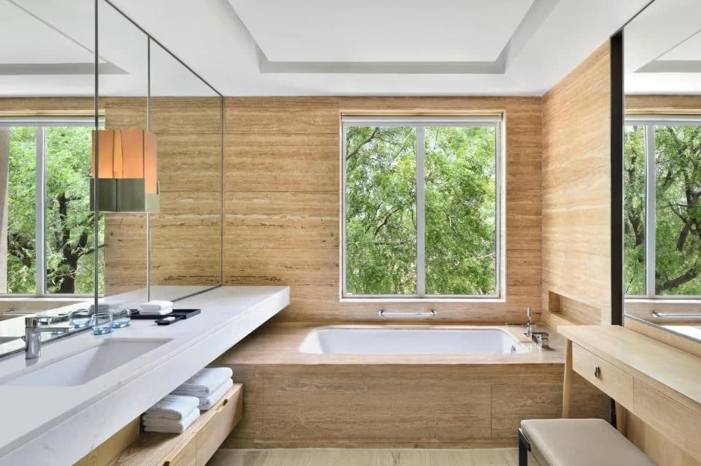 Hotels in Faridabad with Bathtub