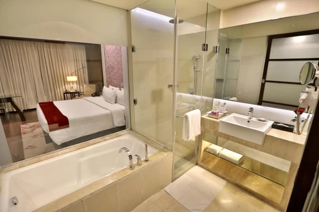 Hotels in Jaipur with Bathtub