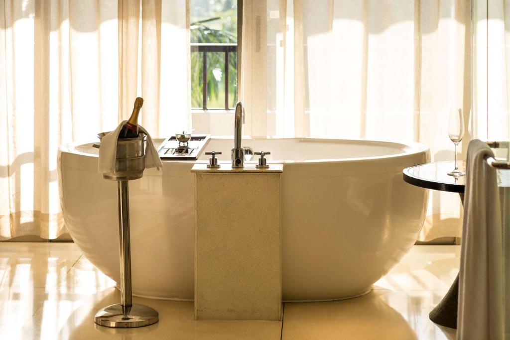 Alila Diwa Goa - A Hyatt Brand with Hottub Alila Diwa Goa - A Hyatt Brand with Hottub