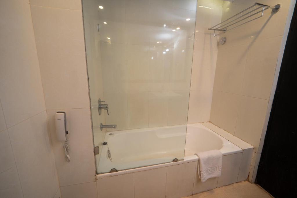 Bath Tub Casa De Goa Boutique Resort Calangute Bath Tub Casa De Goa Boutique Resort Calangute