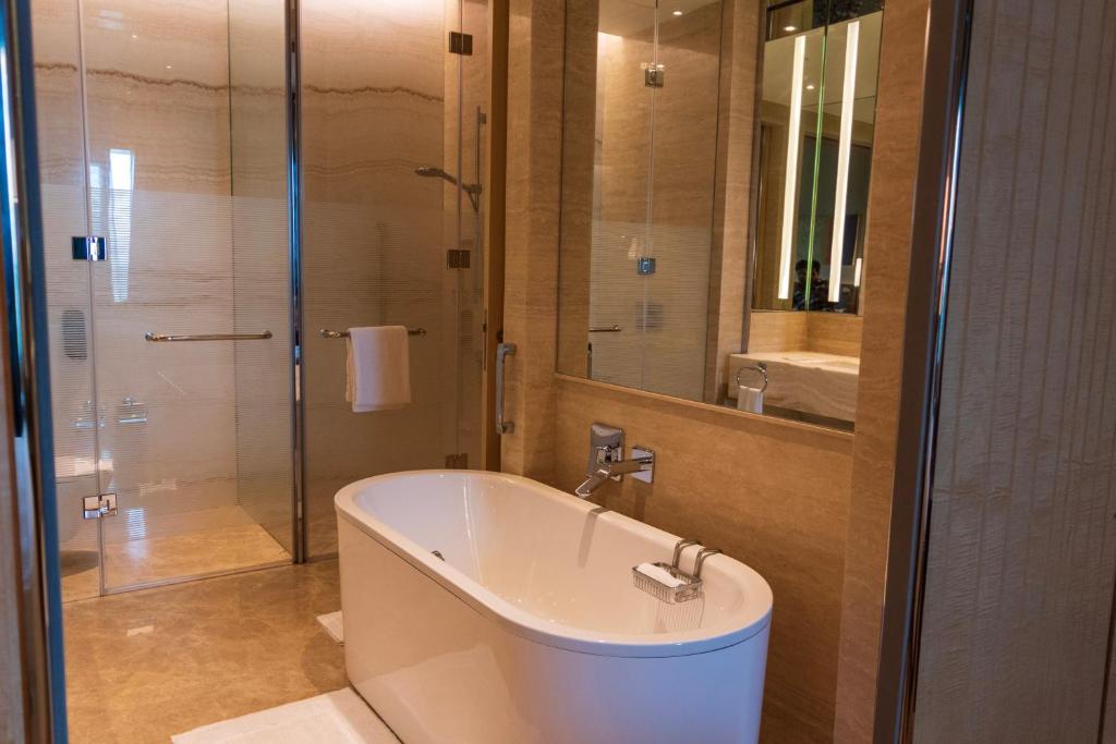 Bathtub Hotel Conrad Pune Bathtub Hotel Conrad Pune