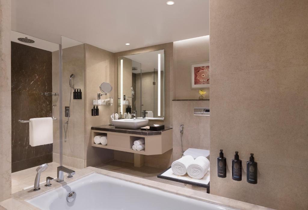 Bathtub Hotel Grand Mercure Agra An Accor Brand Bathtub Hotel Grand Mercure Agra An Accor Brand