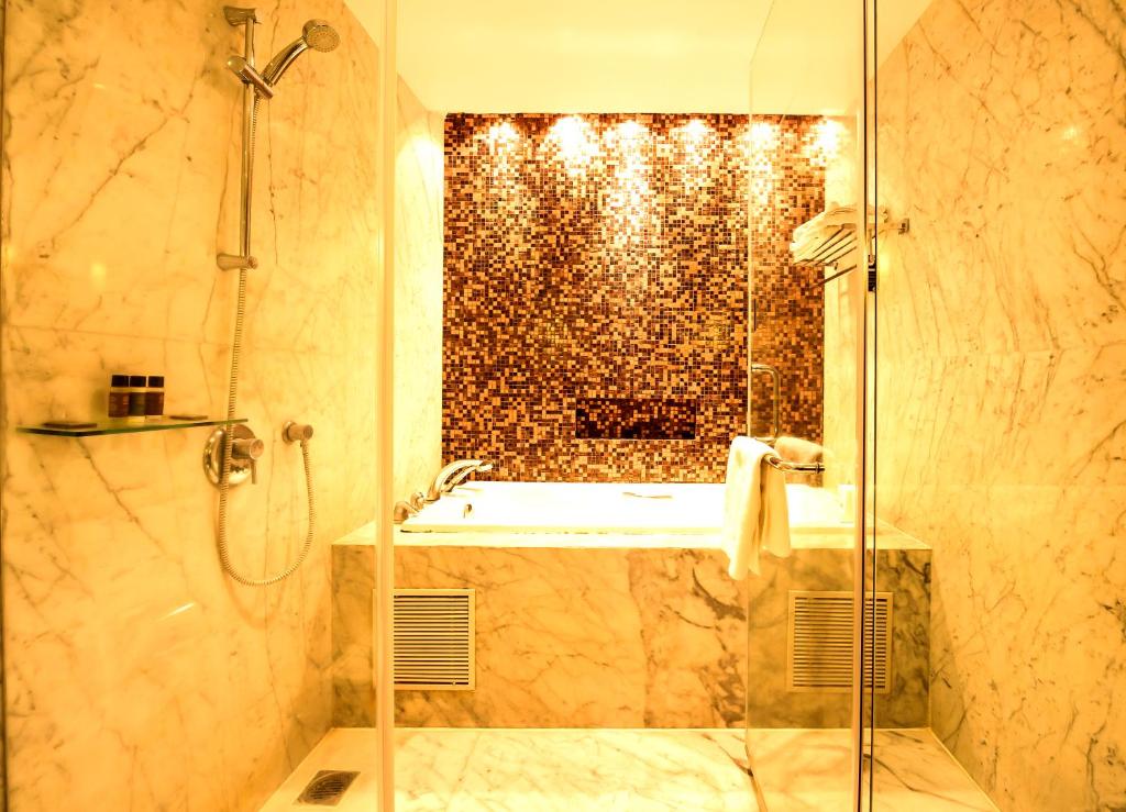 Bathtub Hotel Oakwood Premier Prestige Bangalore Bathtub Hotel Oakwood Premier Prestige Bangalore