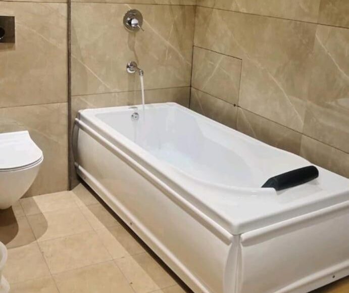 Bathtub Hotel Pearl Wood Zirakpur Bathtub Hotel Pearl Wood Zirakpur