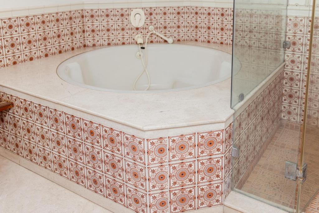 Bathtub Hotel Room Luho 41 Penthouse Koramangala Bathtub Hotel Room Luho 41 Penthouse Koramangala