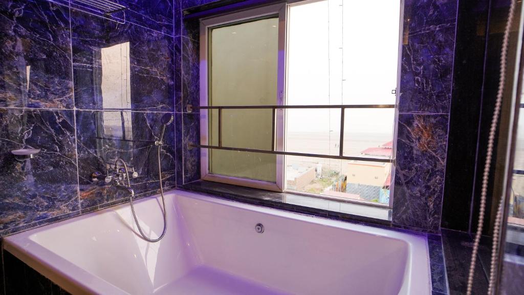Bathtub Hotel Sher Bengal Beach Resort Mandarmani Bathtub Hotel Sher Bengal Beach Resort Mandarmani