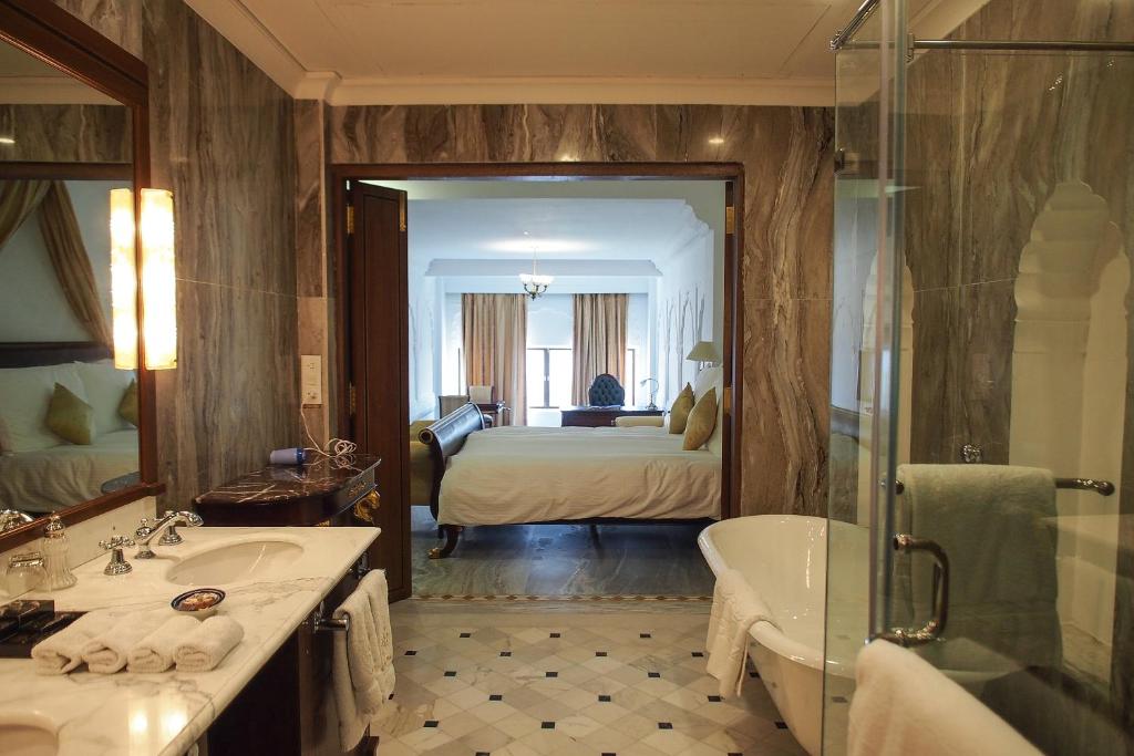 Bathtub Hotel The Raj Palace Jaipur Bathtub Hotel The Raj Palace Jaipur