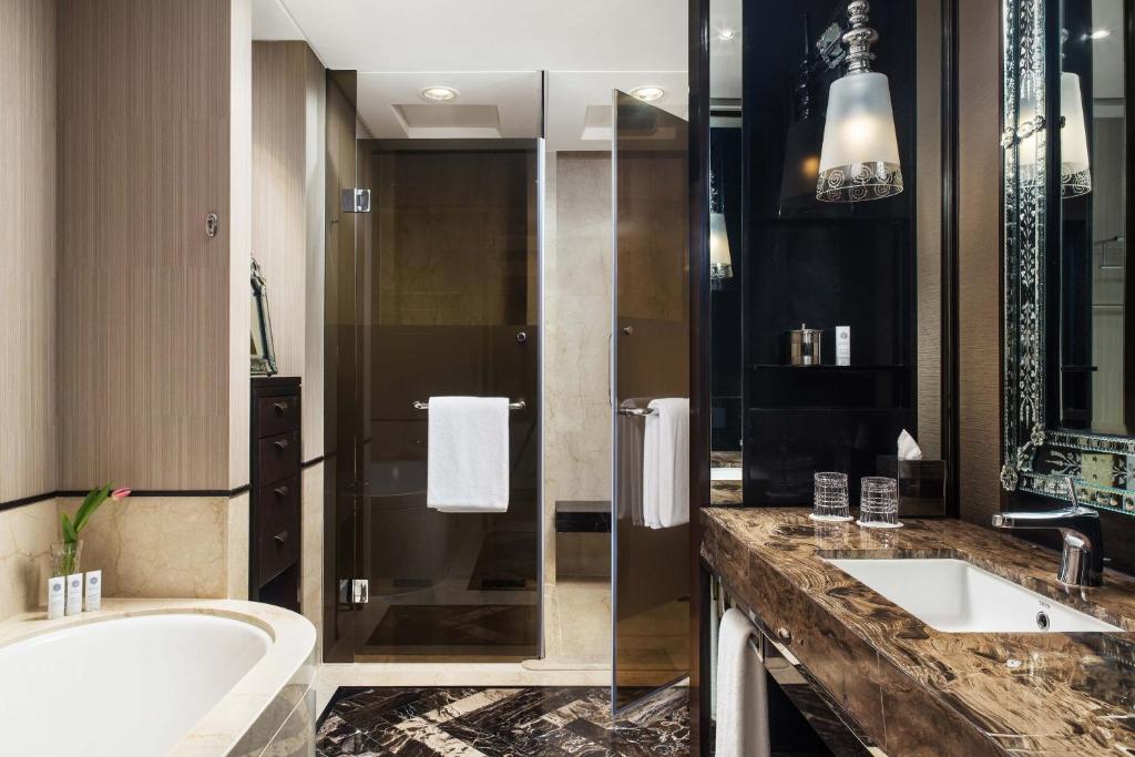 Bathtub Hotel The St. Regis Mumbai Bathtub Hotel The St. Regis Mumbai