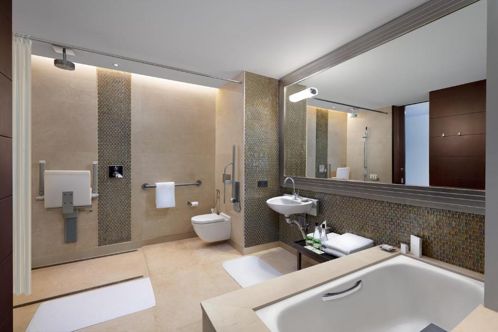 Bathtub JW Marriott Hotel Bengaluru Bangalore Bathtub JW Marriott Hotel Bengaluru Bangalore
