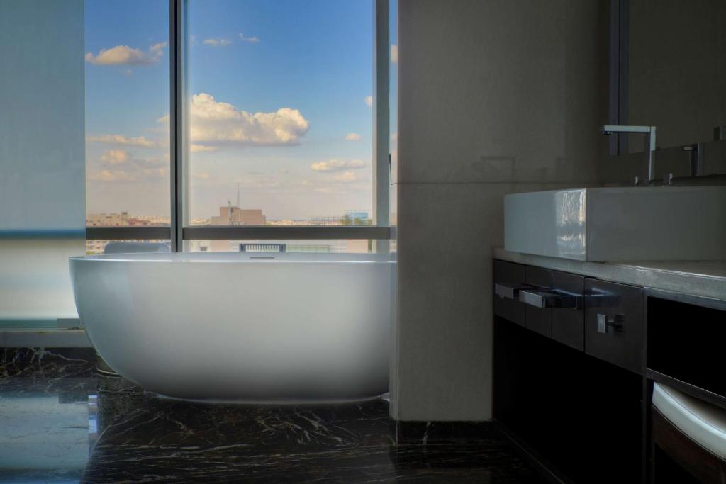 Hotels with Bathtub in Hyderabad Hotels with Bathtub in Hyderabad