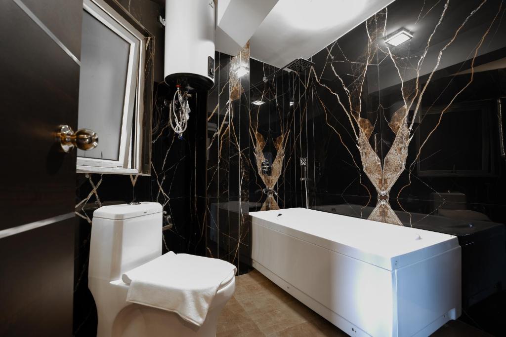 Bathtub Room Darjeeling The West Gate Posada By Summit Bathtub Room Darjeeling The West Gate Posada By Summit