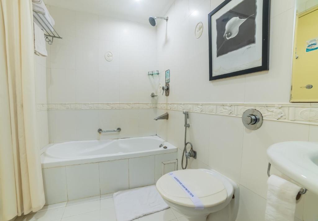 Bathtub Room Hotel Hillock Mount Ābu Bathtub Room Hotel Hillock Mount Ābu