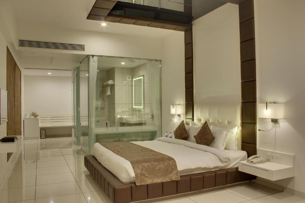 Bathtub Room Hotel Lake View Saputara Bathtub Room Hotel Lake View Saputara