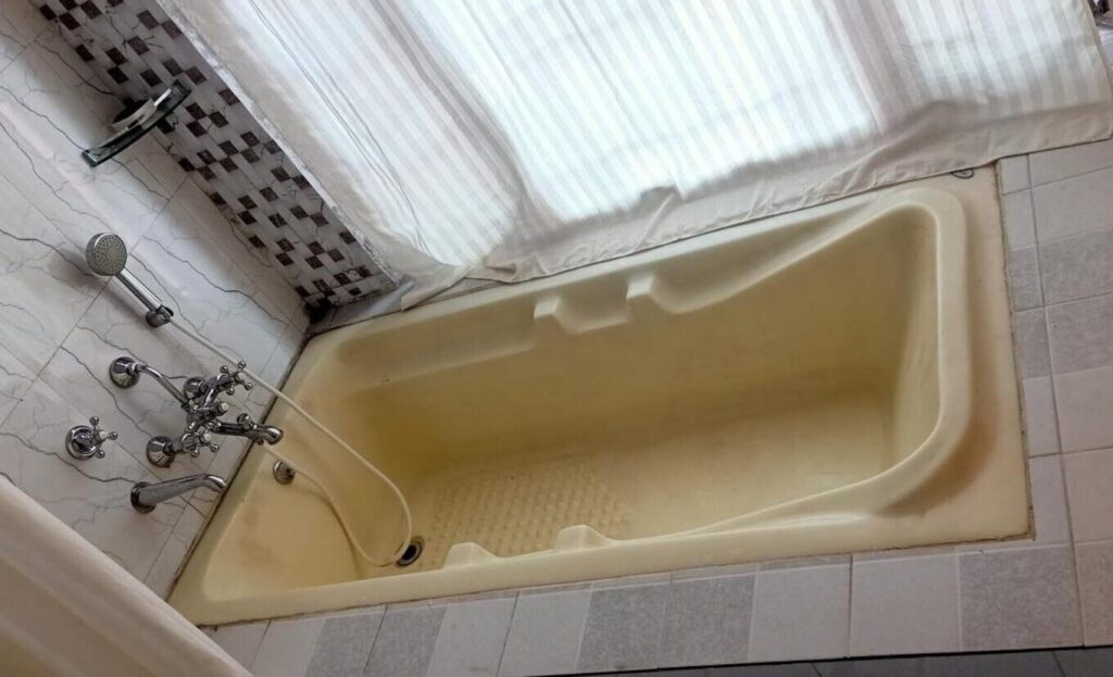 Bathtub Room Kodai Hotel Bathtub Room Kodai Hotel