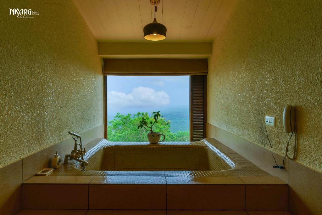 Bathtub Room Nisarg Resort Kolhapur Bathtub Room Nisarg Resort Kolhapur