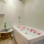 Hotels with Bathtub in Zirakpur Bathtub Room PAX AK Continental Zirakpur