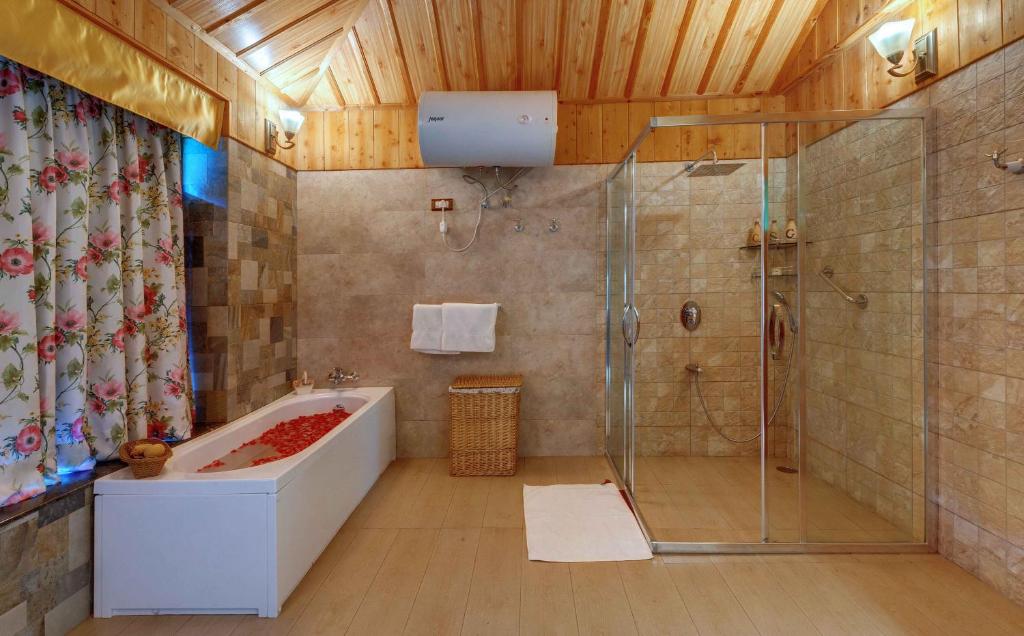 Hotels in Manāli with Bathtub Hotels in Manāli with Bathtub