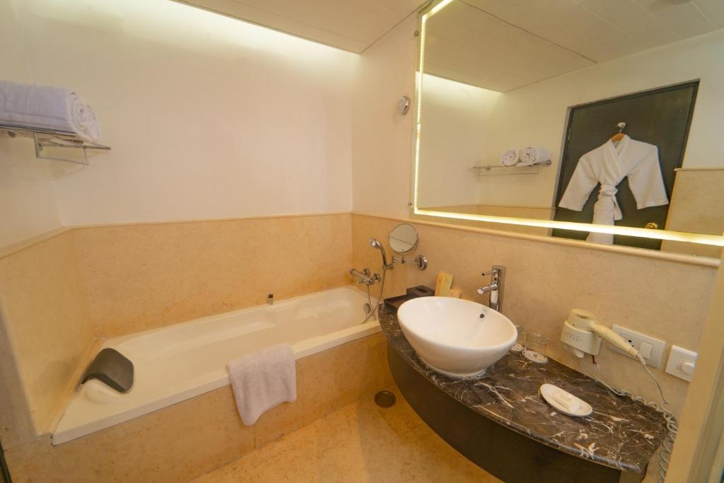 Casa De Goa Boutique Resort Calangute with Bathtub Casa De Goa Boutique Resort Calangute with Bathtub
