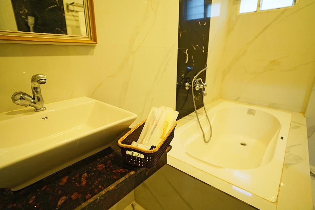 Goa Beach Resort ON Beach Mandarmani with Bathtub Goa Beach Resort ON Beach Mandarmani with Bathtub
