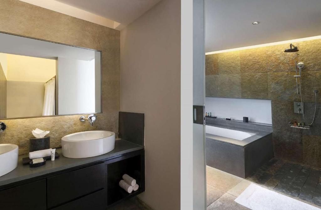 Hilton Shillim Estate Retreat and Spa Lonavala with Bathtub Hilton Shillim Estate Retreat and Spa Lonavala with Bathtub