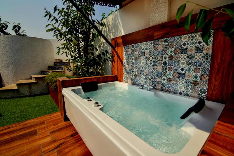 Hot Tub Nostravila Lonavala Hot Tub Nostravila Lonavala