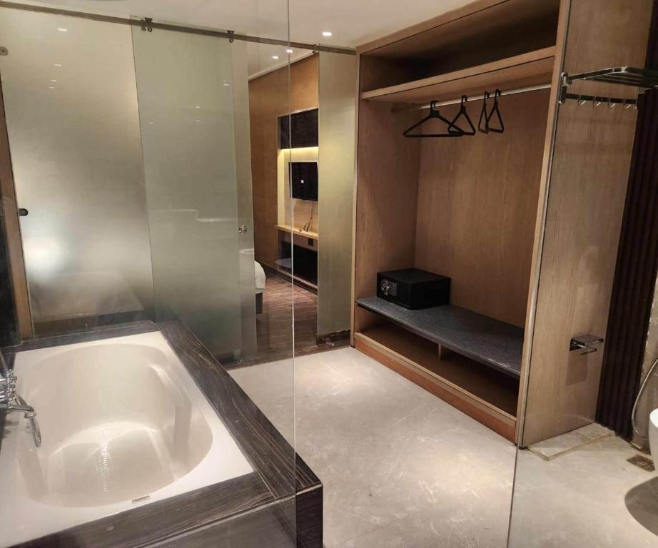 Hotel Levelup Signature Amritsar with Bathtub Hotel Levelup Signature Amritsar with Bathtub