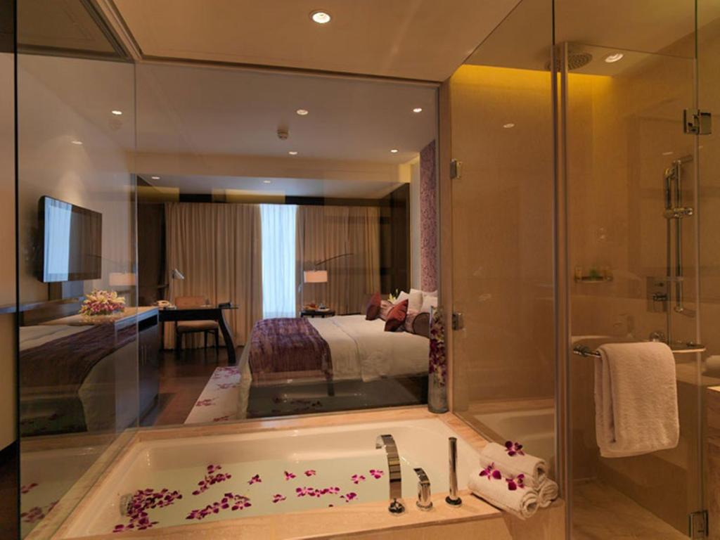 Hotel Royal Orchid Jaipur, 3 Kms to Airport with Romantic Bathtub Hotel Royal Orchid Jaipur, 3 Kms to Airport with Romantic Bathtub