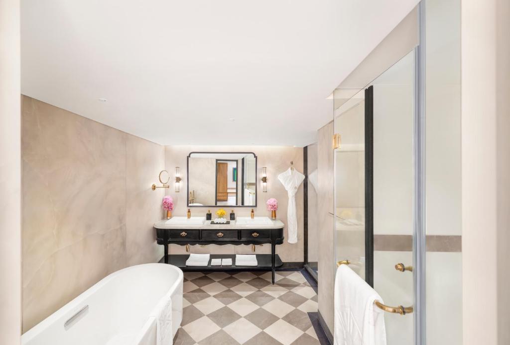 Hotel Taj Cidade de Goa Heritage, Panjim Goa with Bathtub in Room Hotel Taj Cidade de Goa Heritage, Panjim Goa with Bathtub in Room