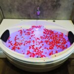 Hotels with Bathtub in Pondicherry Hotel Villa Ecotiva Pondicherry with Jacuzzi in Room