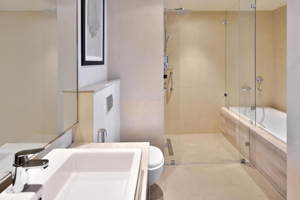 Hotel with Bathtub Four Points by Sheraton Kochi Infopark Hotel with Bathtub Four Points by Sheraton Kochi Infopark