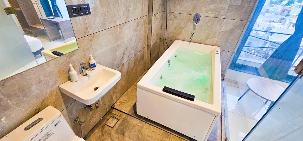 Hottub Hotel Nova Bizz Rajkot Hottub Hotel Nova Bizz Rajkot