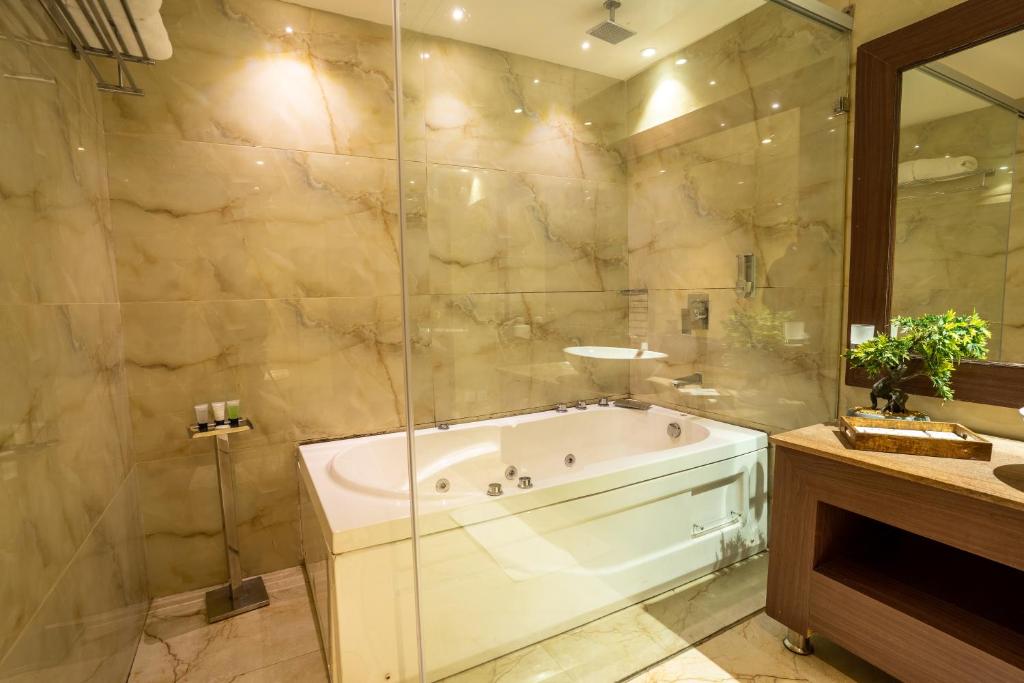 Indraprastha Spa Resort Dharamshala with Jacuzzi Room Indraprastha Spa Resort Dharamshala with Jacuzzi Room