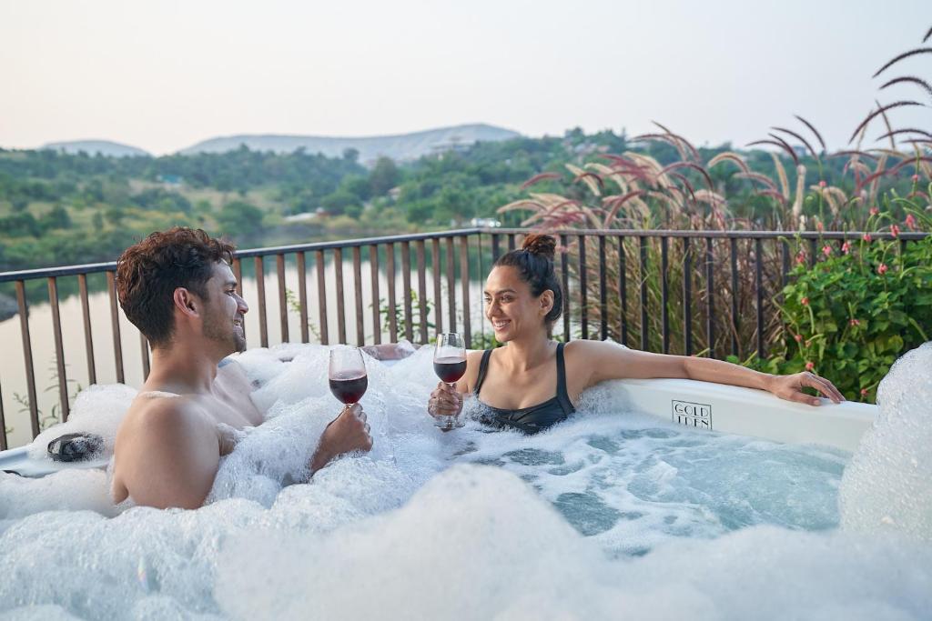 Jacuzzi Grape County Eco Resort & Spa, Nashik Jacuzzi Grape County Eco Resort & Spa, Nashik