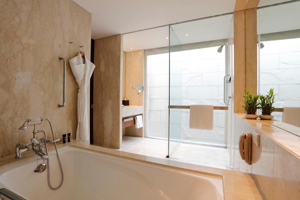 Jacuzzi ITC Sonar a Luxury Collection Hotel Kolkata Jacuzzi ITC Sonar a Luxury Collection Hotel Kolkata