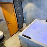 Hotels with Bathtub in Rajkot Jacuzzi Room Hotel Nova Boutique Rajkot