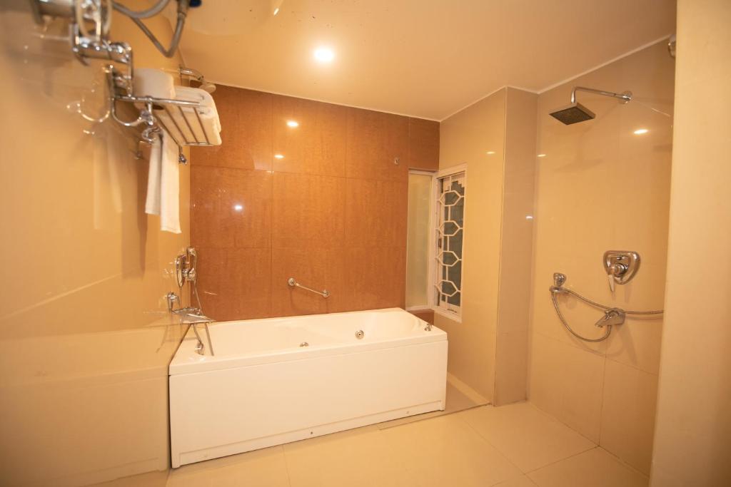 Jacuzzi Room The Cindrella Hotel Siliguri Jacuzzi Room The Cindrella Hotel Siliguri