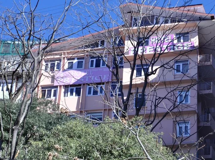 HOTEL PRESTIGE The Mall Road - Hotel with Bathtub in Shimla