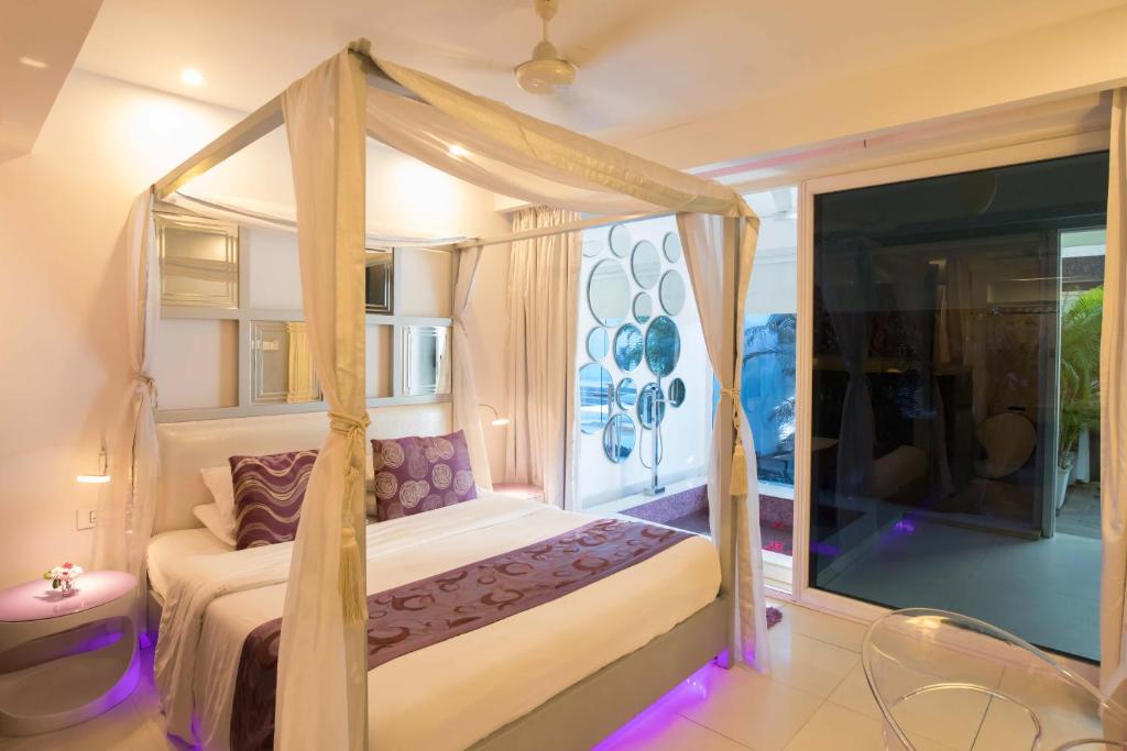 Pool in Room The Park Calangute Goa Pool in Room The Park Calangute Goa