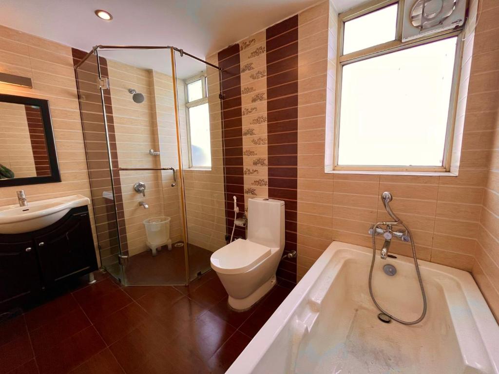 Rio luxury, Top Rated & Most Awarded Property in Haridwār with Bathtub Rio luxury, Top Rated & Most Awarded Property in Haridwār with Bathtub