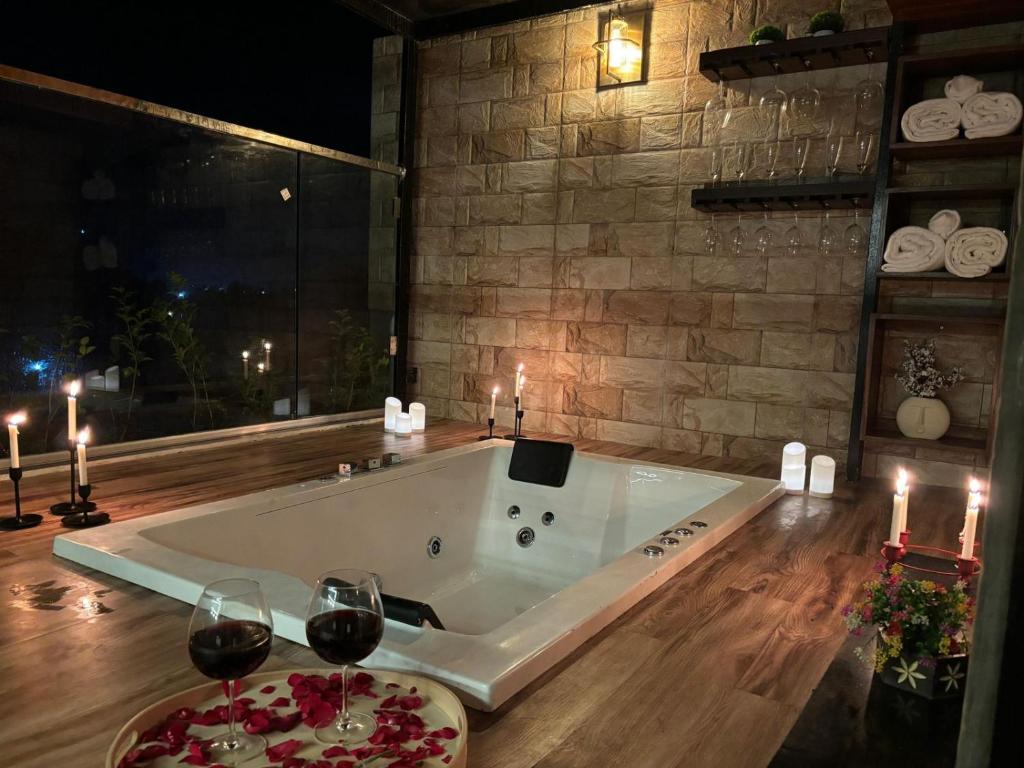 Romantic Jacuzzi Room Touchwood Villa Karjat Khalapur