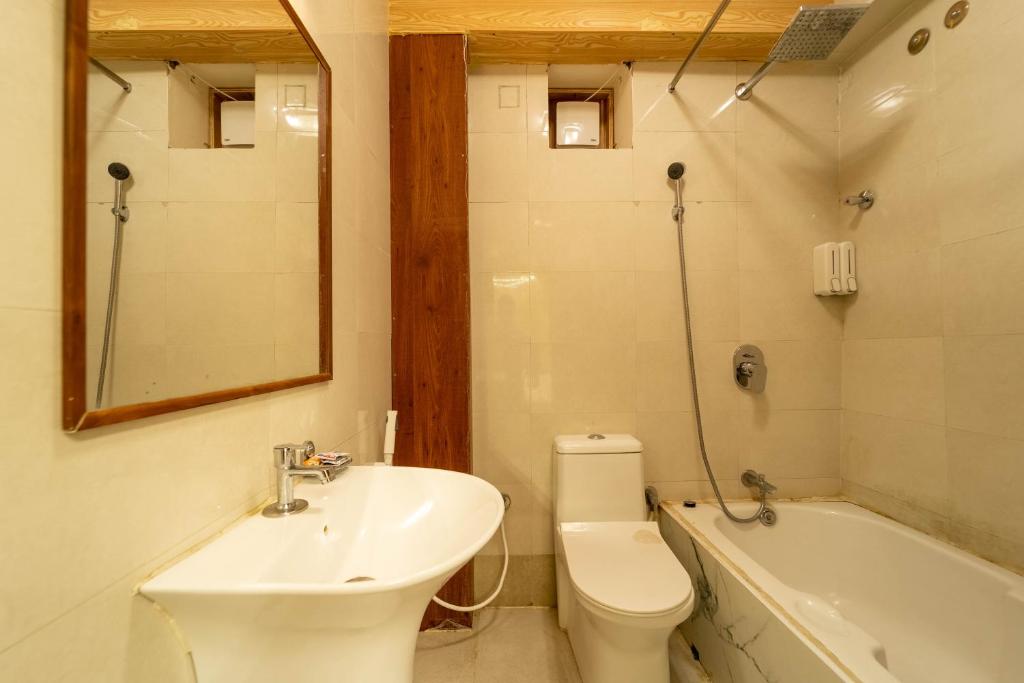 Seasons Suites Koramangala with Bathtub in Room Seasons Suites Koramangala with Bathtub in Room