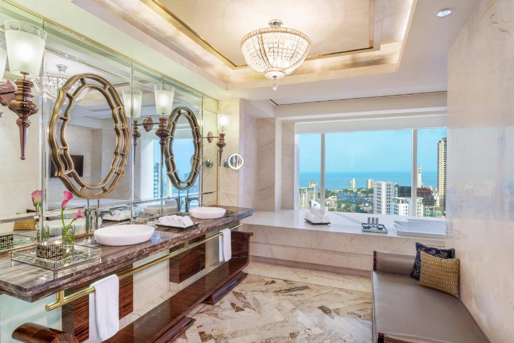 Spabath View The St. Regis Mumbai