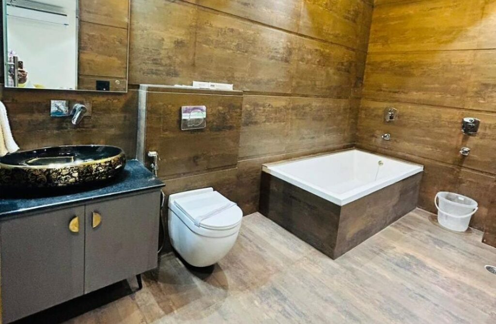 Taj Ronak Luxury Hotels Agra with Spabath Taj Ronak Luxury Hotels Agra with Spabath