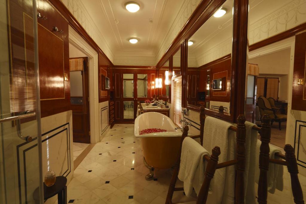 The Raj Palace Jaipur with Romantic Bathtub The Raj Palace Jaipur with Romantic Bathtub