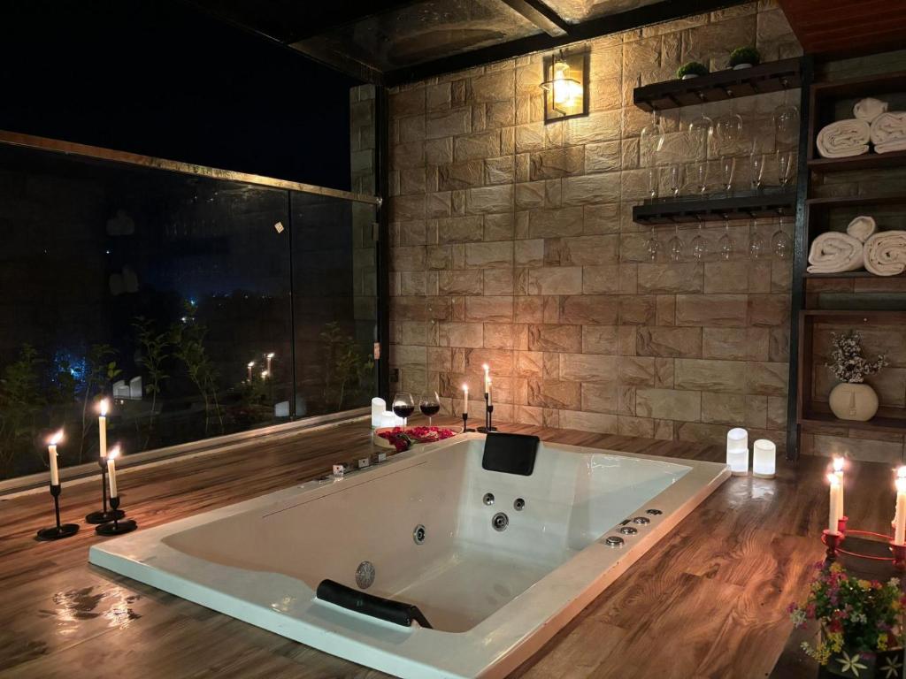 Touchwood Villa Karjat Khalapur with Spabath in Room Touchwood Villa Karjat Khalapur with Spabath in Room